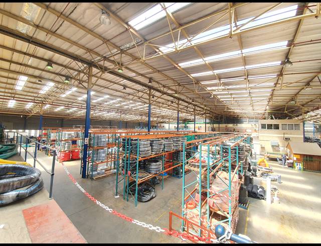 8,558M² WAREHOUSE FOR SALE IN CITY DEEP